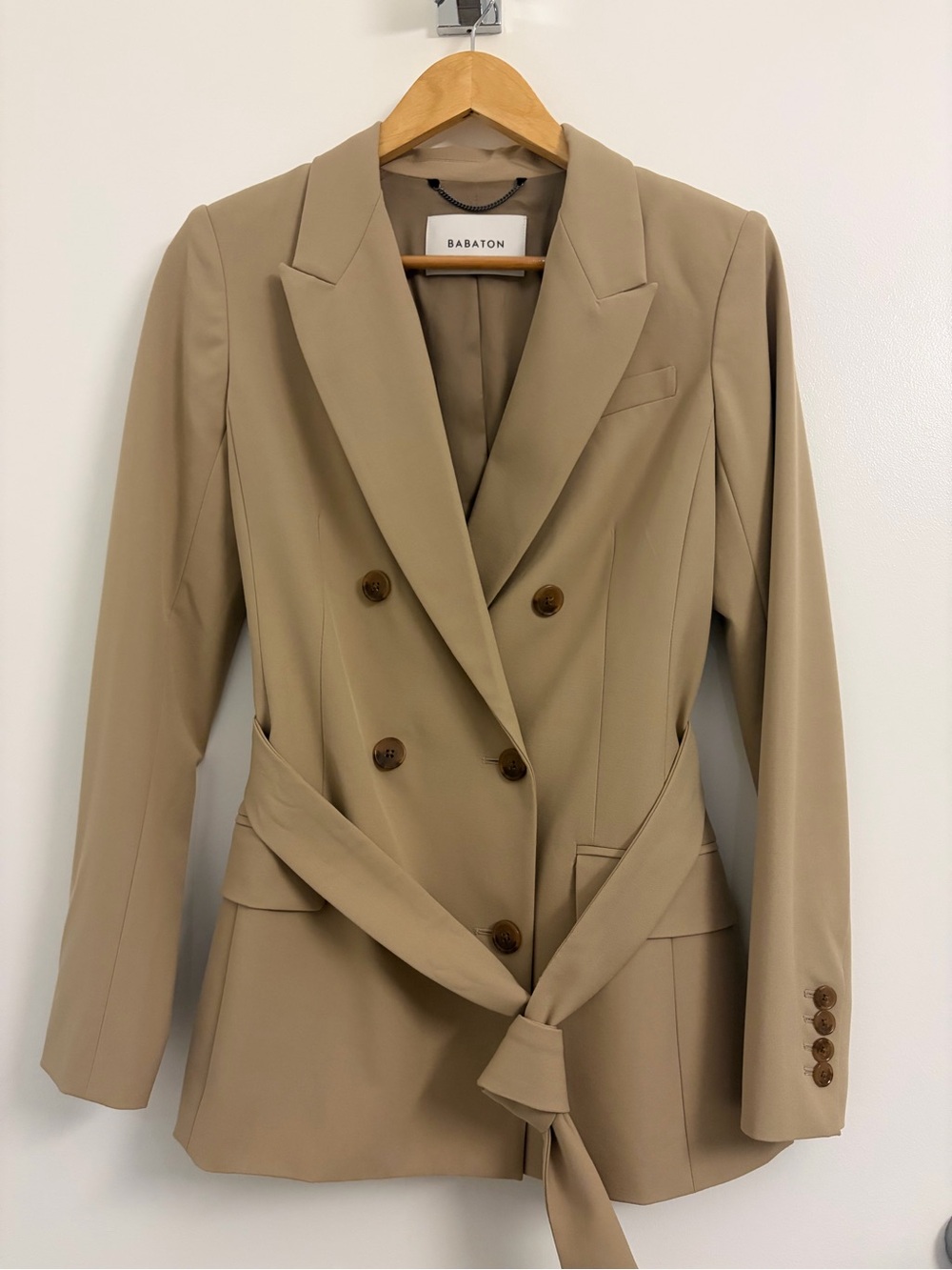 Aritzia Babaton Double-Breasted Tan Blazer